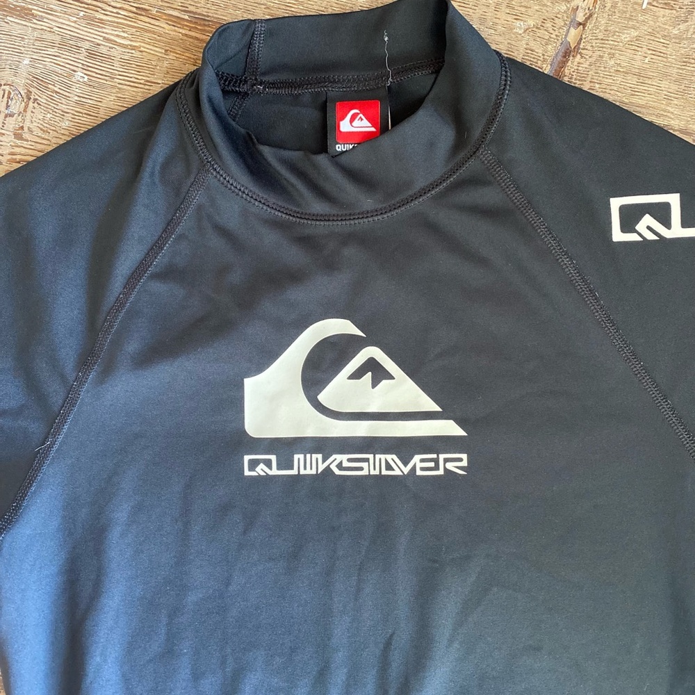 Quicksilver Unisex Large Rashguard - Picture 5 of 5